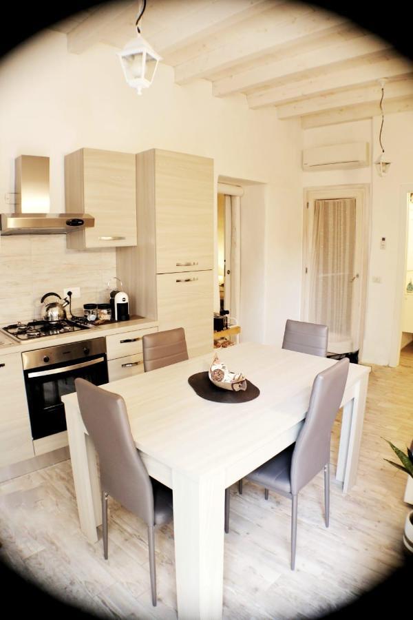 Apartament La Conchiglia SantʼAntìoco Zewnętrze zdjęcie